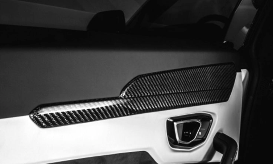 1016 Industries Lamborghini Urus SE 7 Piece Interior Trim