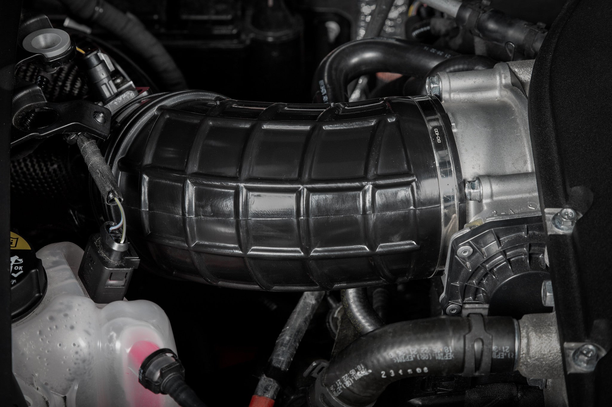 Eventuri Lotus Emira intake