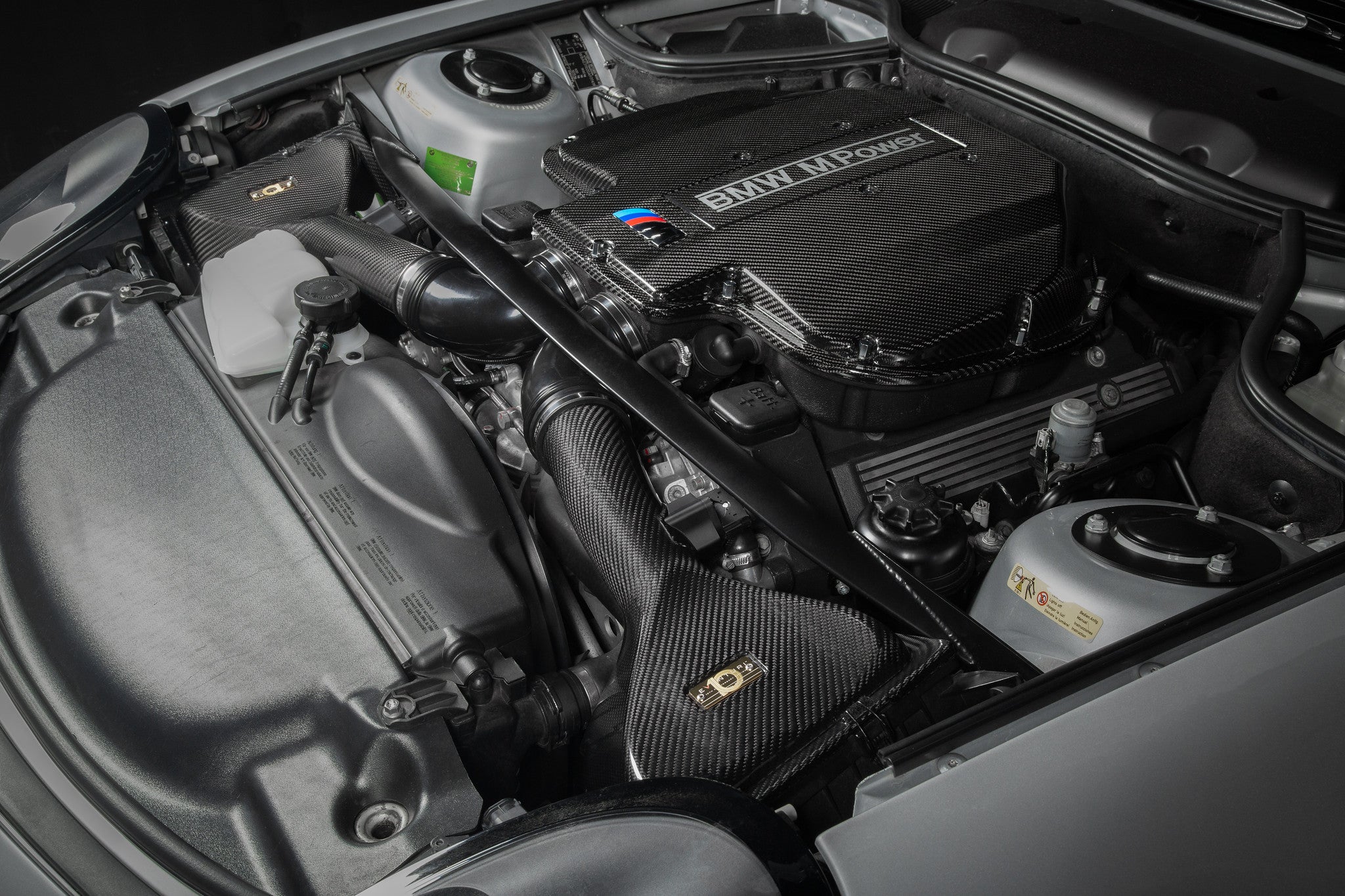 Eventuri BMW Z8 Intake System in Gloss Carbon Fiber