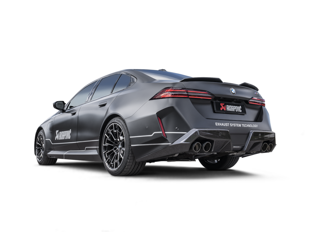 Akrapovic Rear Carbon Fiber Diffuser – High Gloss for BMW M5 (G90, G99) 2025