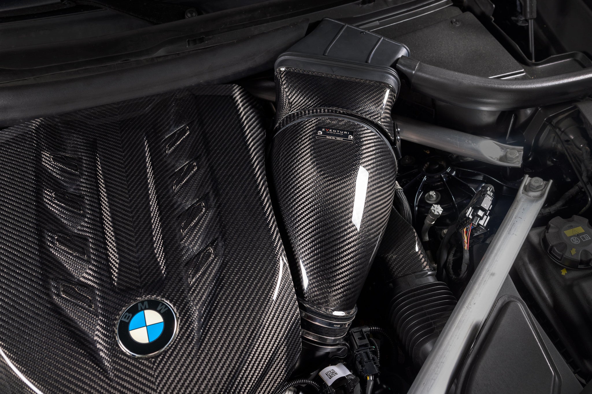 Eventuri Carbon Intake System Gloss Finish for BMW G05 X5, G06 X6 M50i
