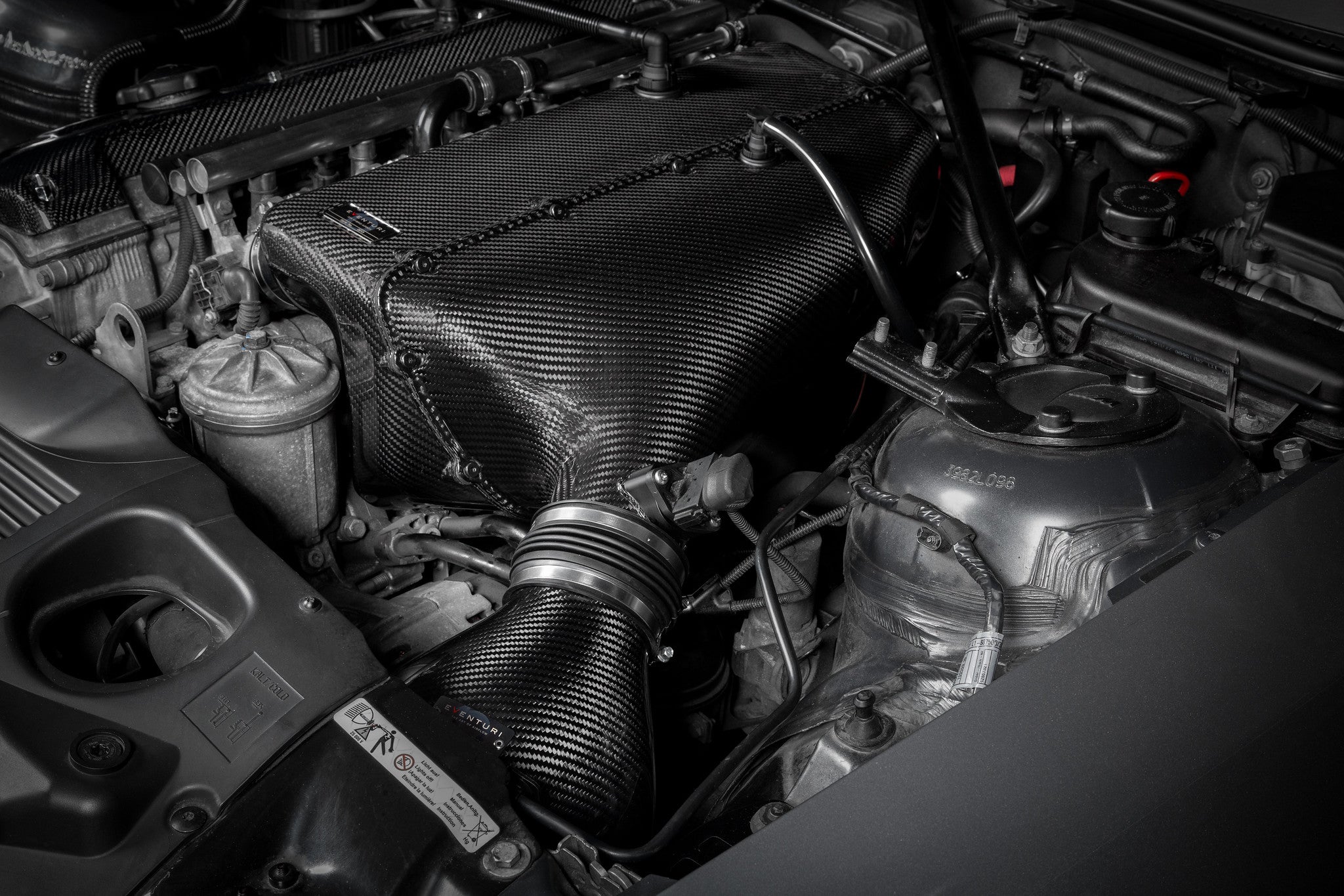Eventuri BMW Z4M Hybrid Carbon Airbox with Full Carbon Intake