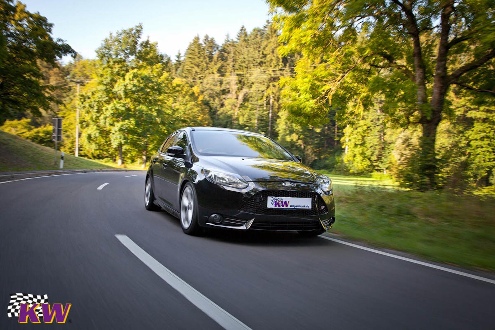 KW Coilover suspension V3 inox FORD FOCUS III 07/2010- (35230059)