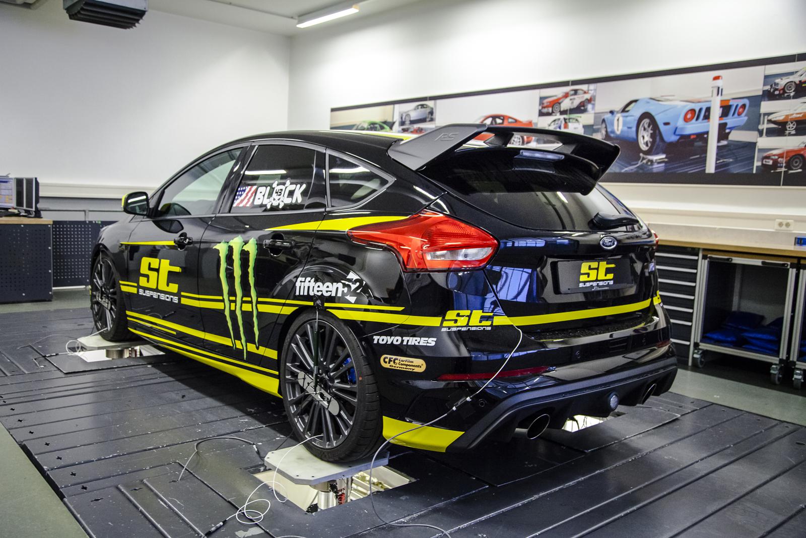 ST Coilovers ST XTA galvanized steel (adjustable damping with top mounts) FORD FOCUS III 07/2010- (18230867)