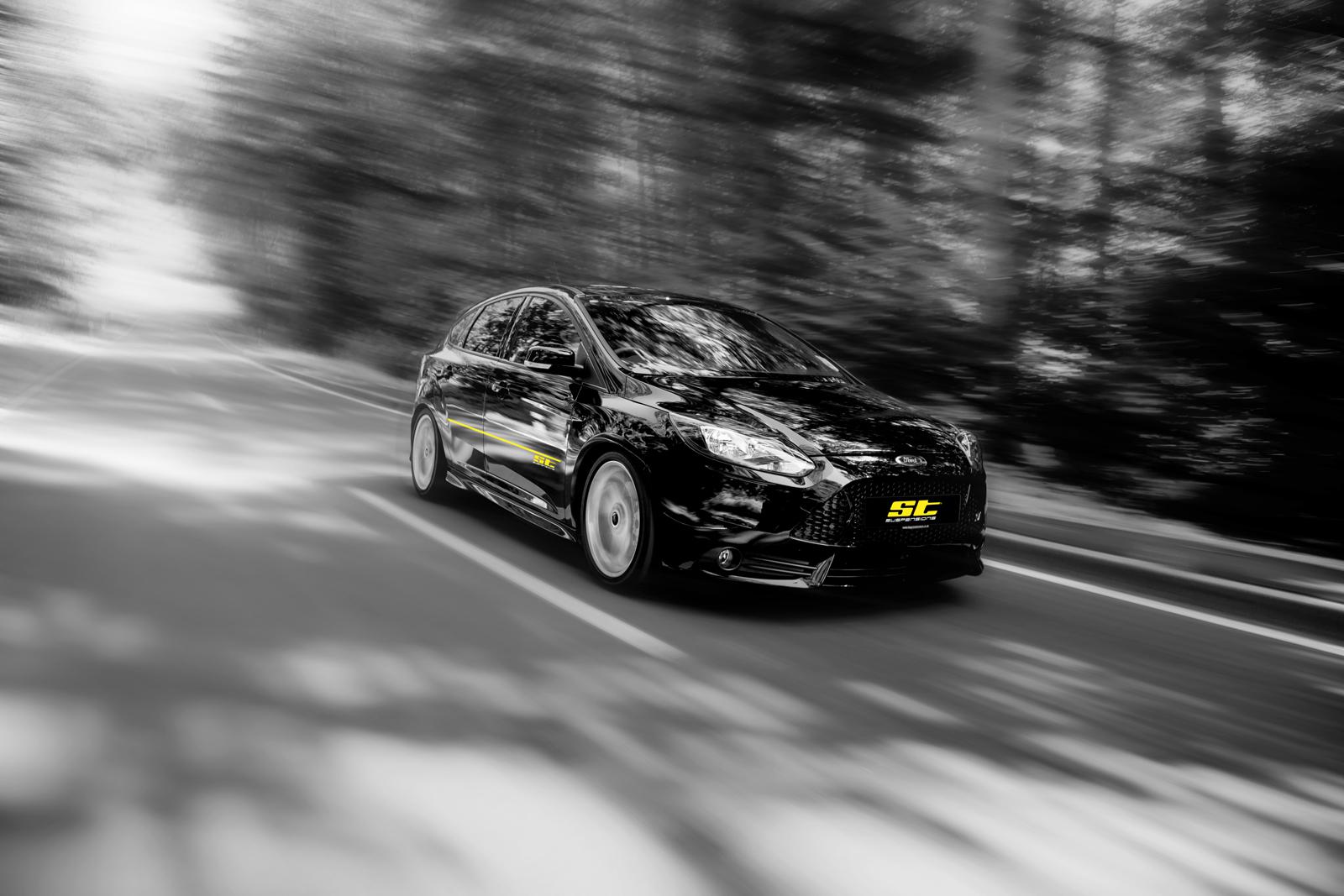 ST Coilovers ST XA galvanized steel (with damping adjustment) FORD FOCUS III 07/2010- (18230059)