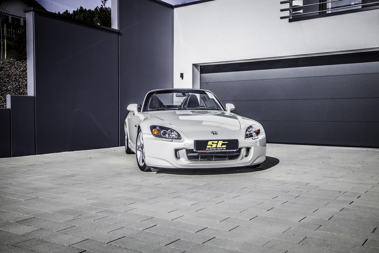 ST Coilovers ST XTA galvanized steel (adjustable damping with top mounts) HONDA S2000 (AP) 03/1999-