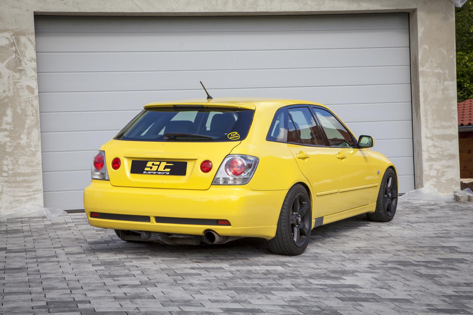 ST Coilovers ST XTA galvanized steel (adjustable damping with top mounts) LEXUS IS I (_E1_) 04/1999-07/2005