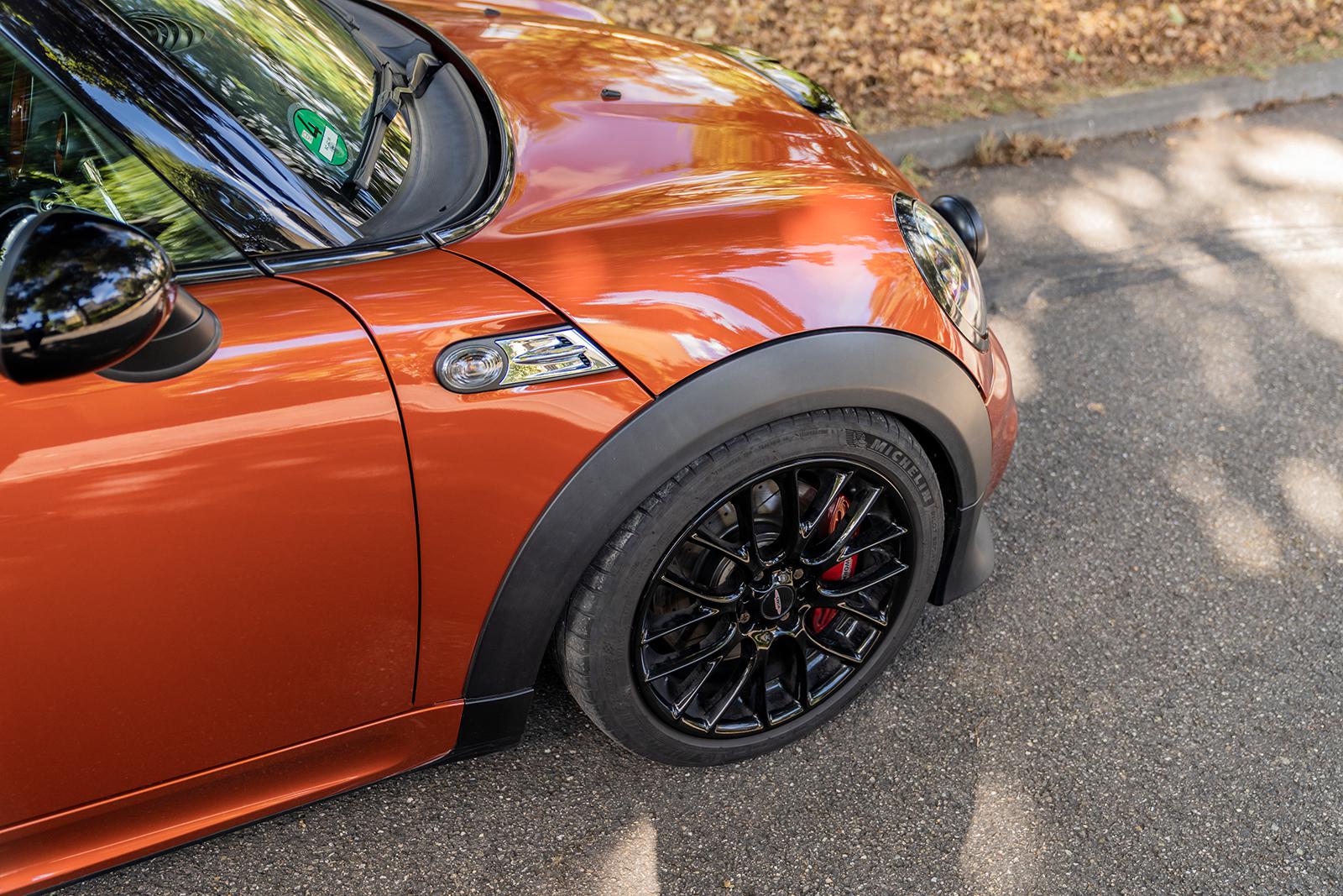 ST Coilovers ST XTA plus 3 galvanized steel (adjustable damping with top mounts) MINI (R56) 11/2005-01/2014