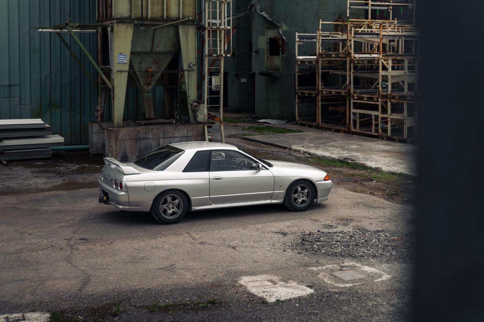 ST Coilovers ST XTA plus 3 galvanized steel (adjustable damping with top mounts) NISSAN SKYLINE Coupe (R32) 03/1989-01/1995