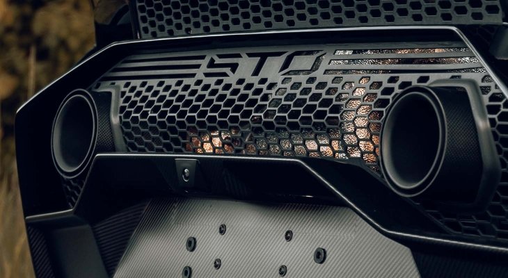 Novitec Lamborghini Huracan STO | Matte Carbon Tailpipes