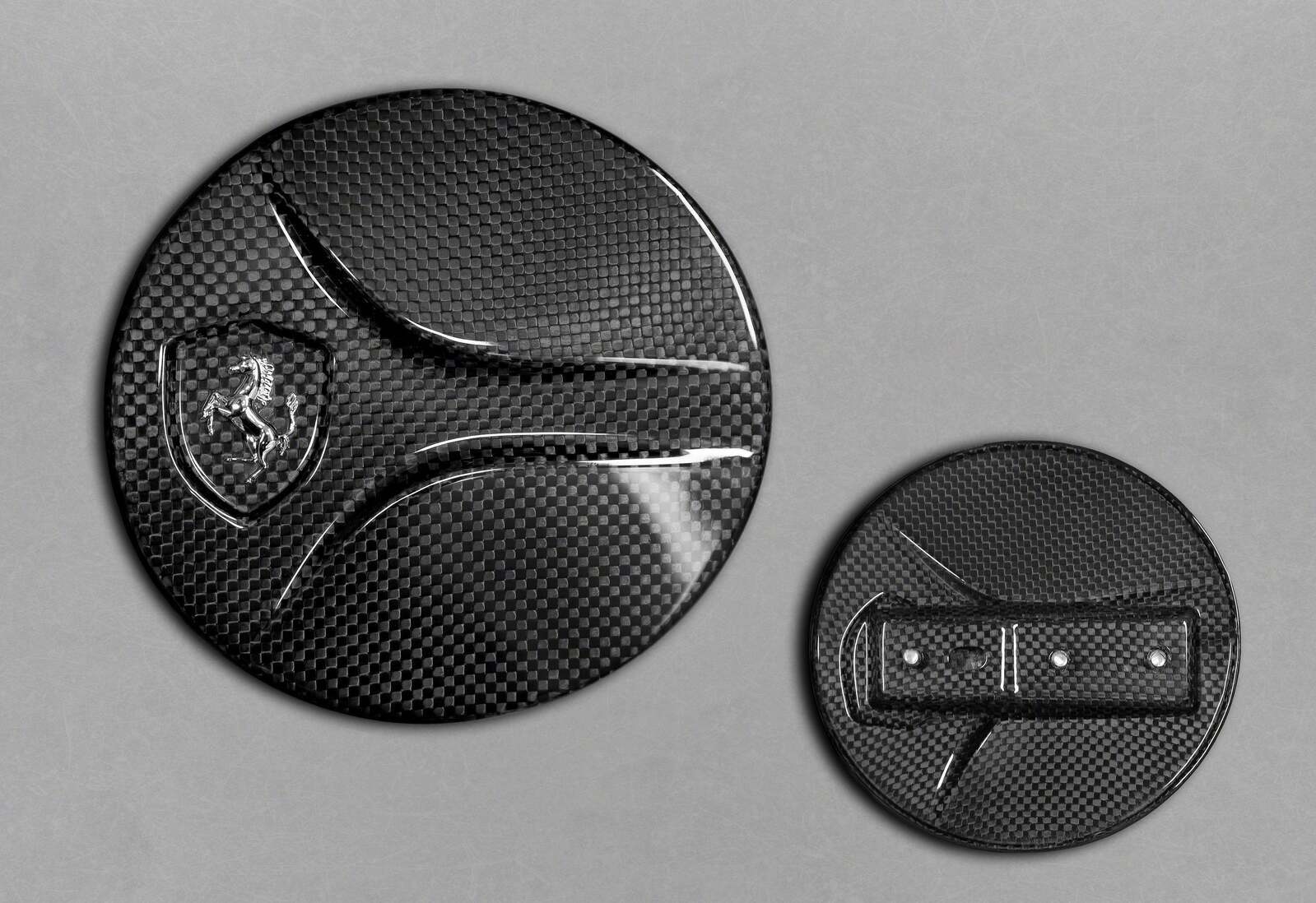 Capristo Carbon Fibre Gloss Fuel Cap - 03FE08710043LG
