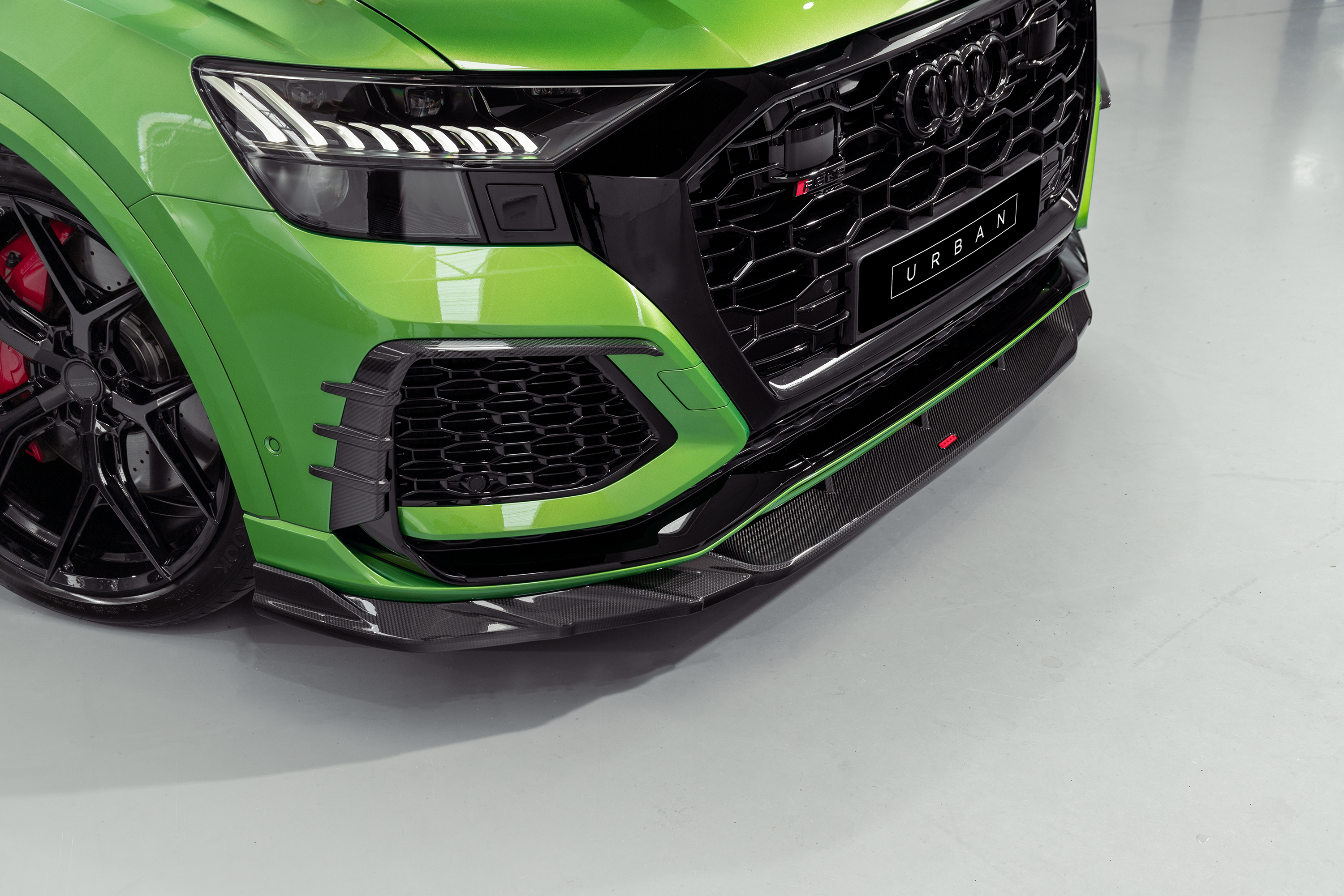 Urban Carbon Fibre Aero Kit for Audi RSQ8