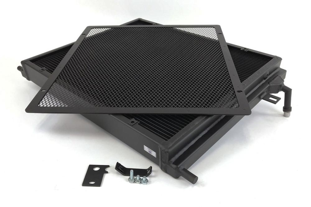 CSF BMW F8X M3/M4 - Front Mount Heat Exchanger w/ Rock Guard