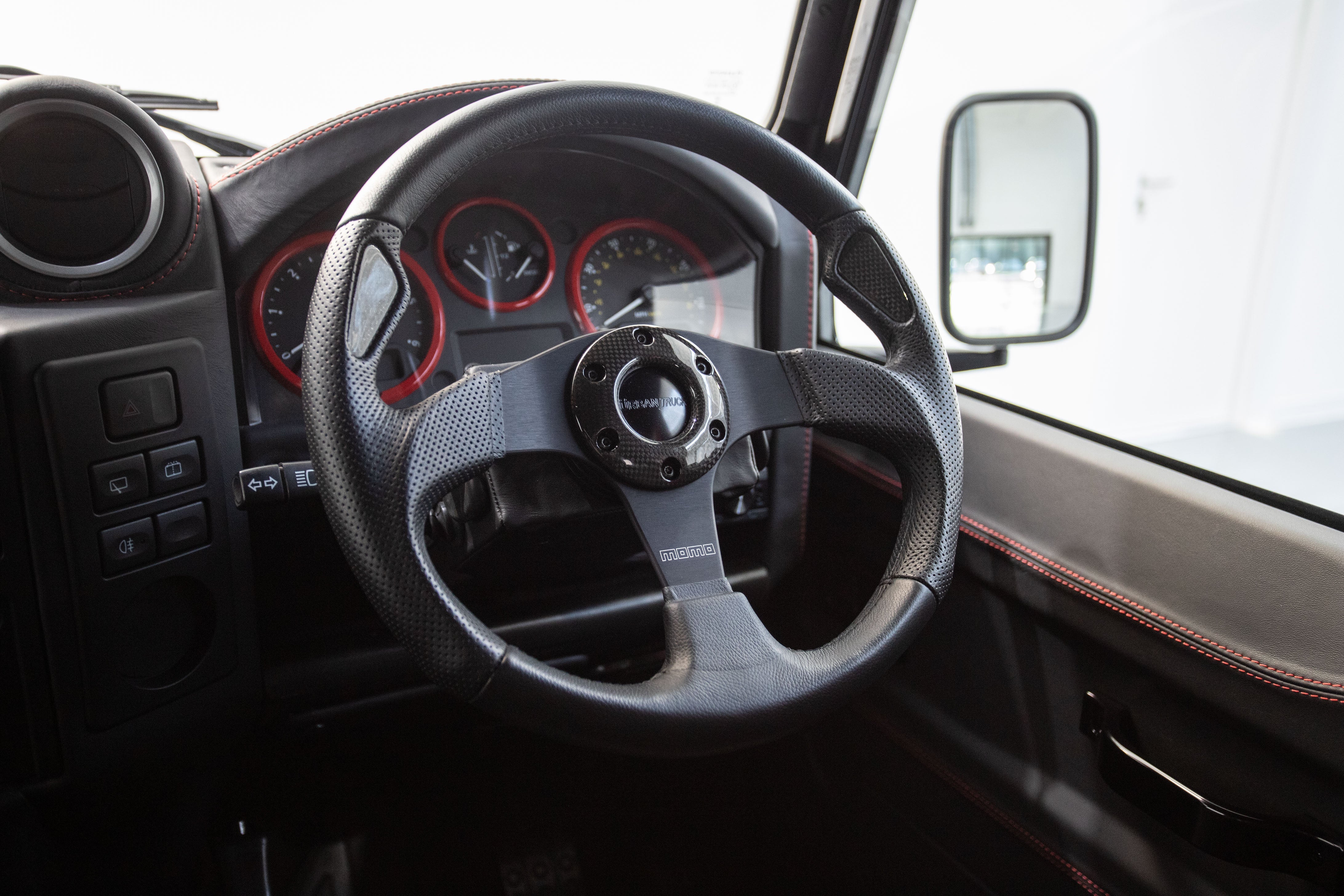 Urban MOMO Jet Steering Wheel - 350mm