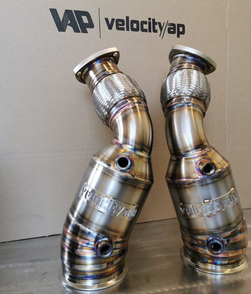 Velocity AP Aston Martin DB11, DBS, V12 Vantage 5.2TT V12 Downpipes 300 Cell Ultra High Temp Euro 6 Sport Cat