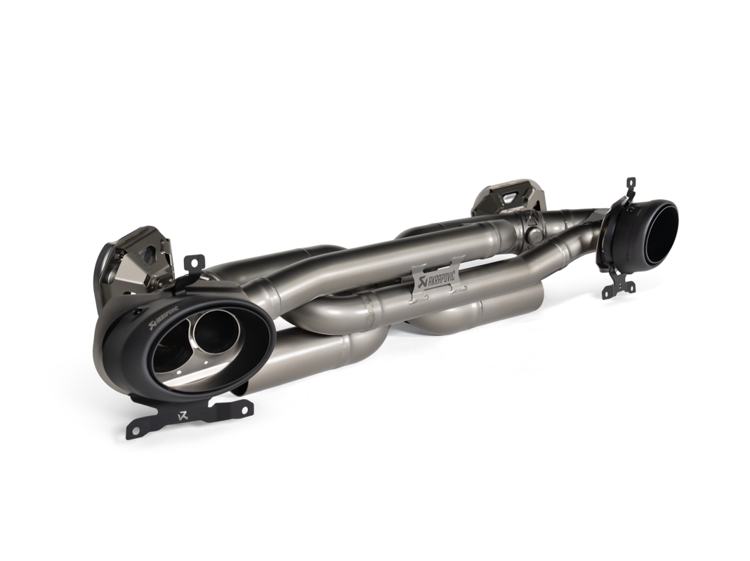 Akrapovic Slip-On Race Line (Titanium) for Porsche 911 Carrera /S/4/4S/GTS/Cabriolet/Targa/Dakar (992) 2024