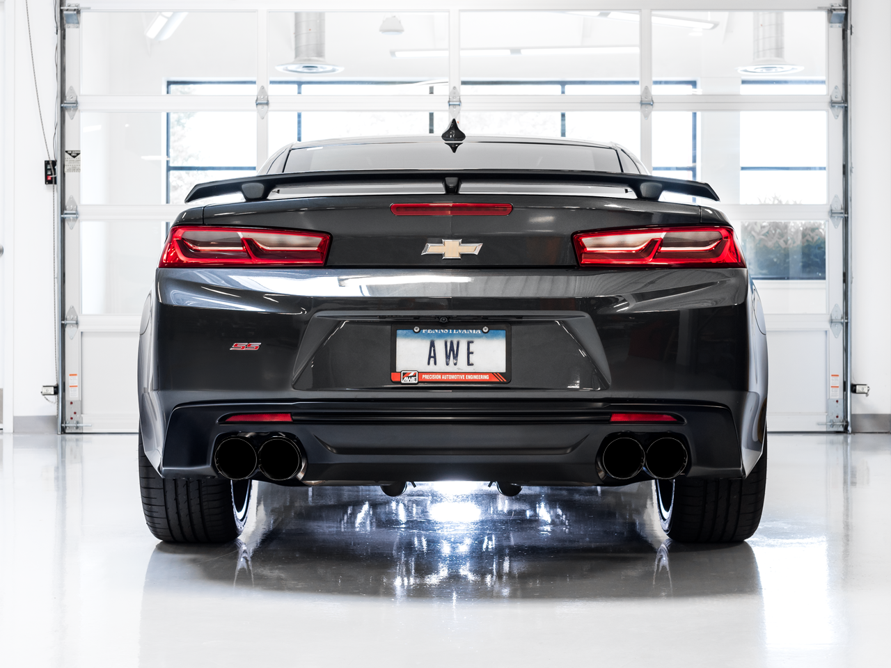 AWE 16-18 Chevrolet Camaro SS Axle-back Exhaust