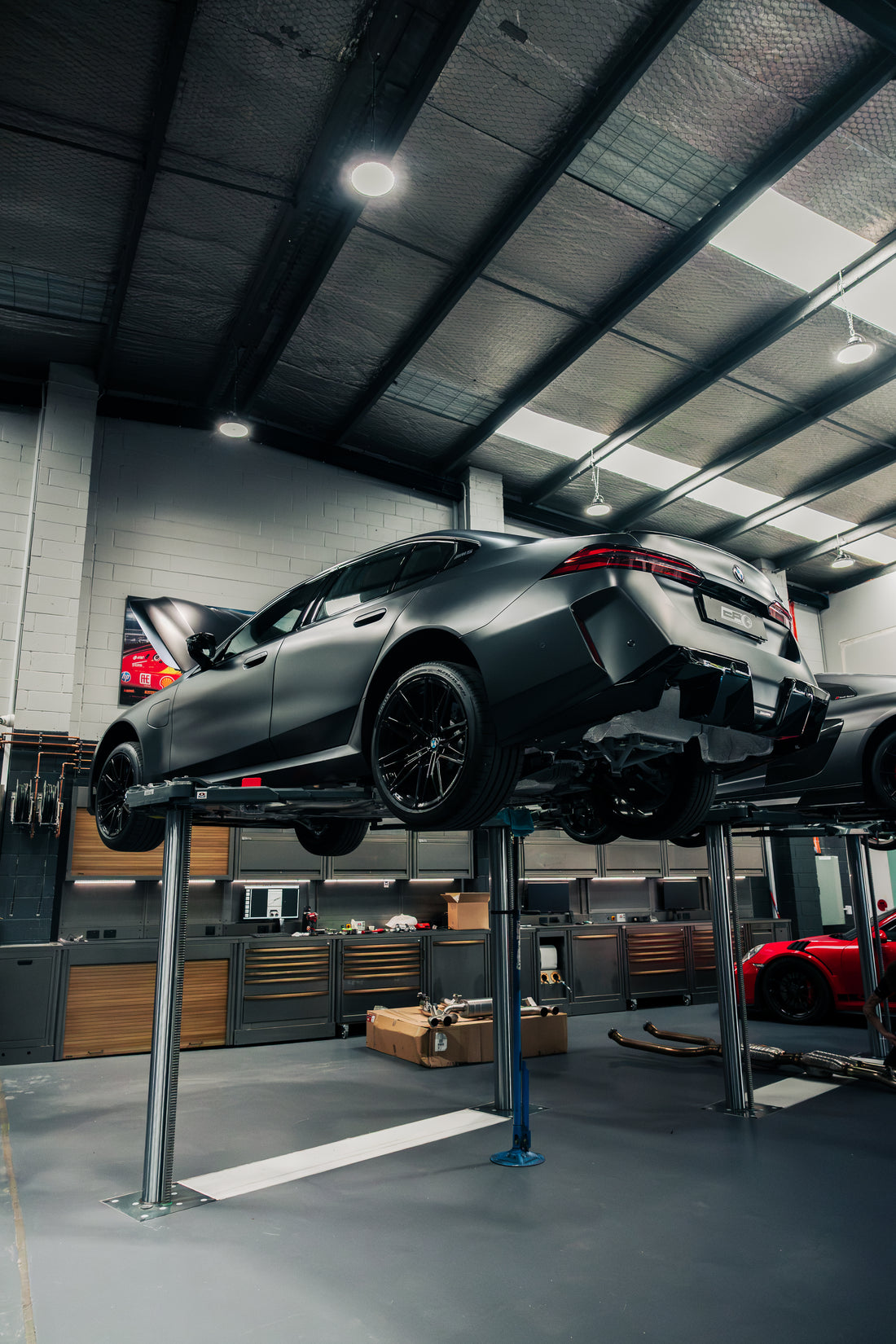 M5 up on the hoist