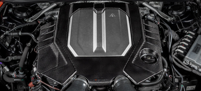 Eventuri Audi C8 RS6 RS7 Black Carbon Engine Cover