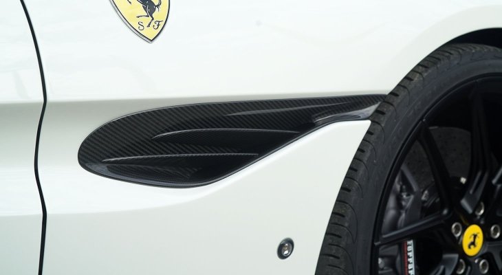 Ferrari Portofino/M | Insert For Air Outlet Front Fenders