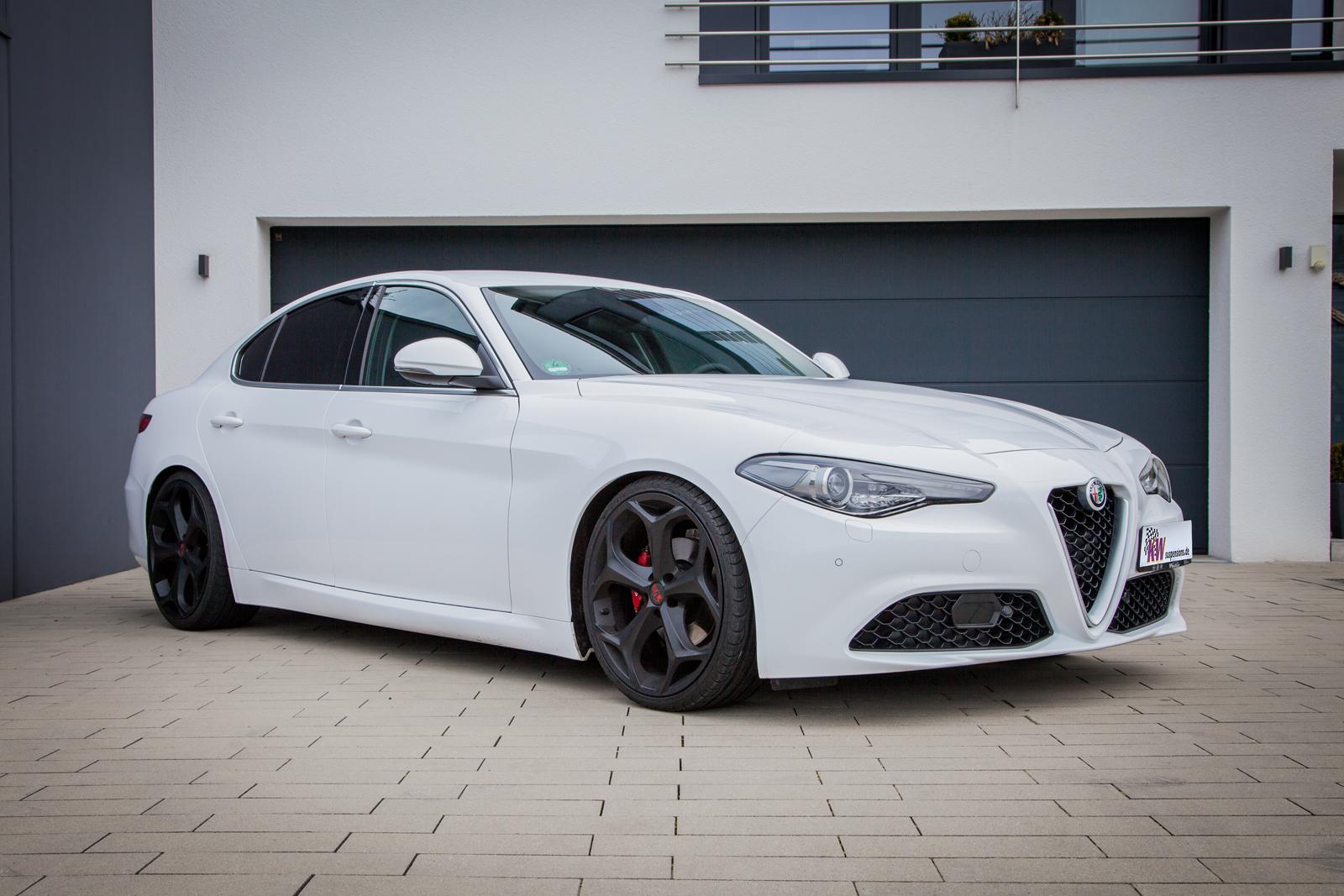 KW Coilover suspension V3 inox (incl. deactivation for electronic dampers) ALFA ROMEO GIULIA (952_) 10/2015- (35215031)