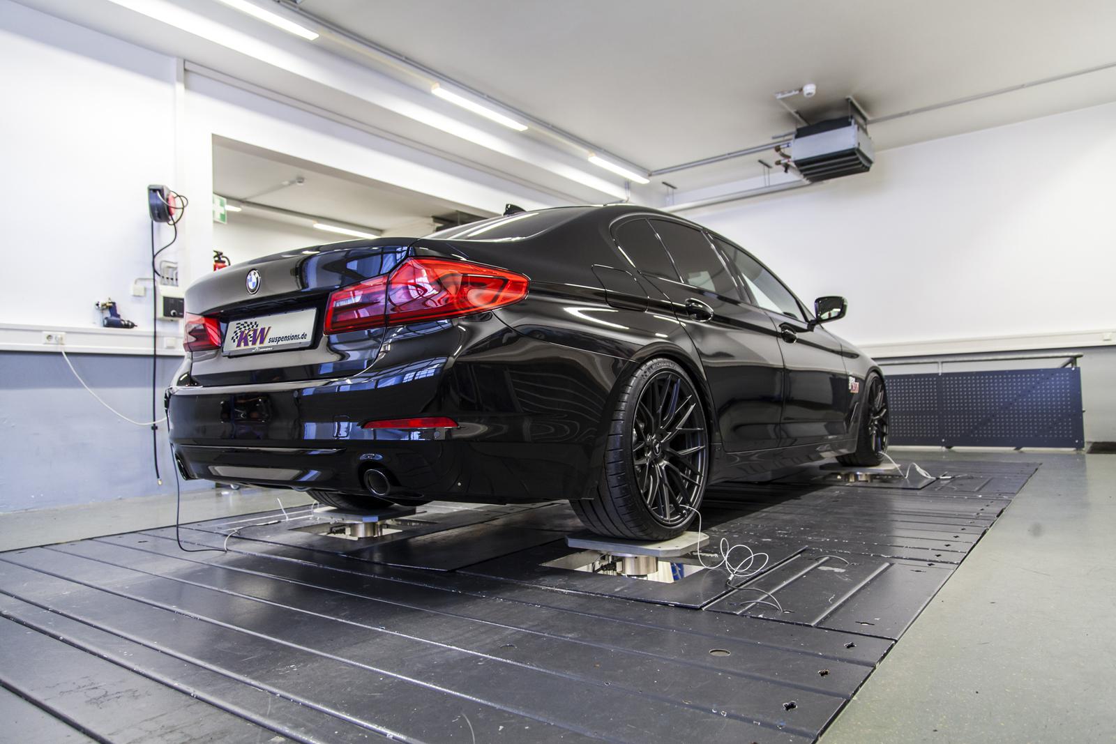 KW Coilover suspension V3 inox BMW 5 (G30, F90) 09/2016- (352200BU)