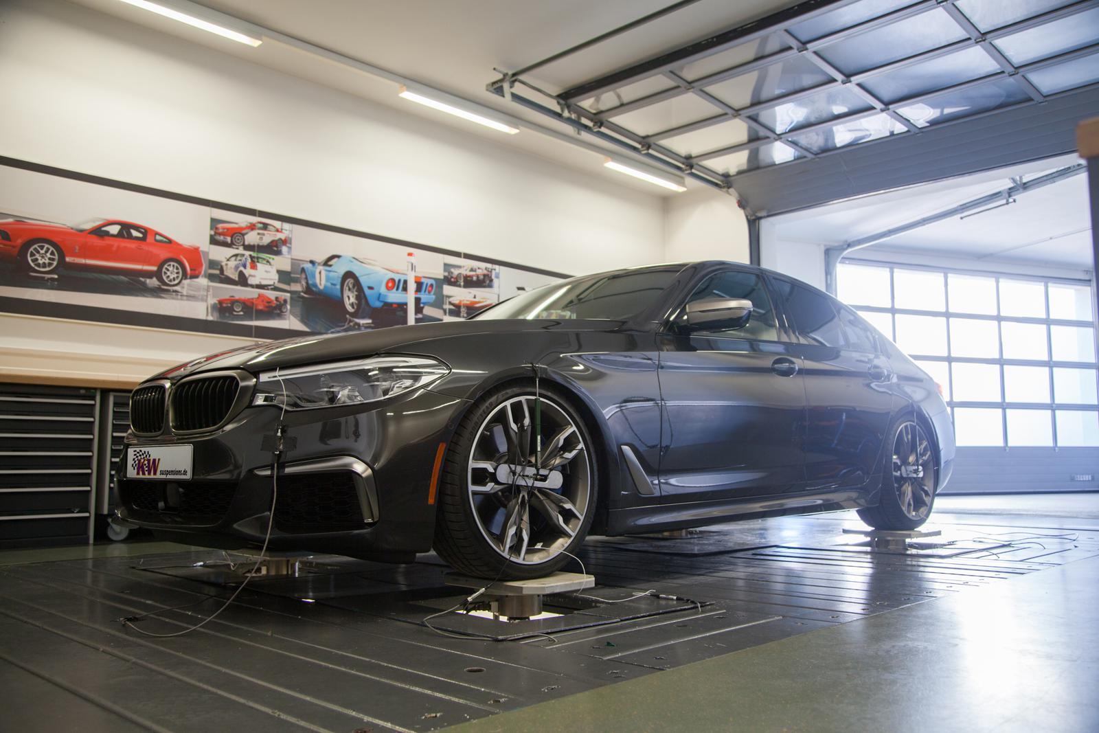 KW Coilover suspension V3 inox (incl. deactivation for electronic dampers) BMW 5 (G30, F90) 09/2016- (352200BZ)