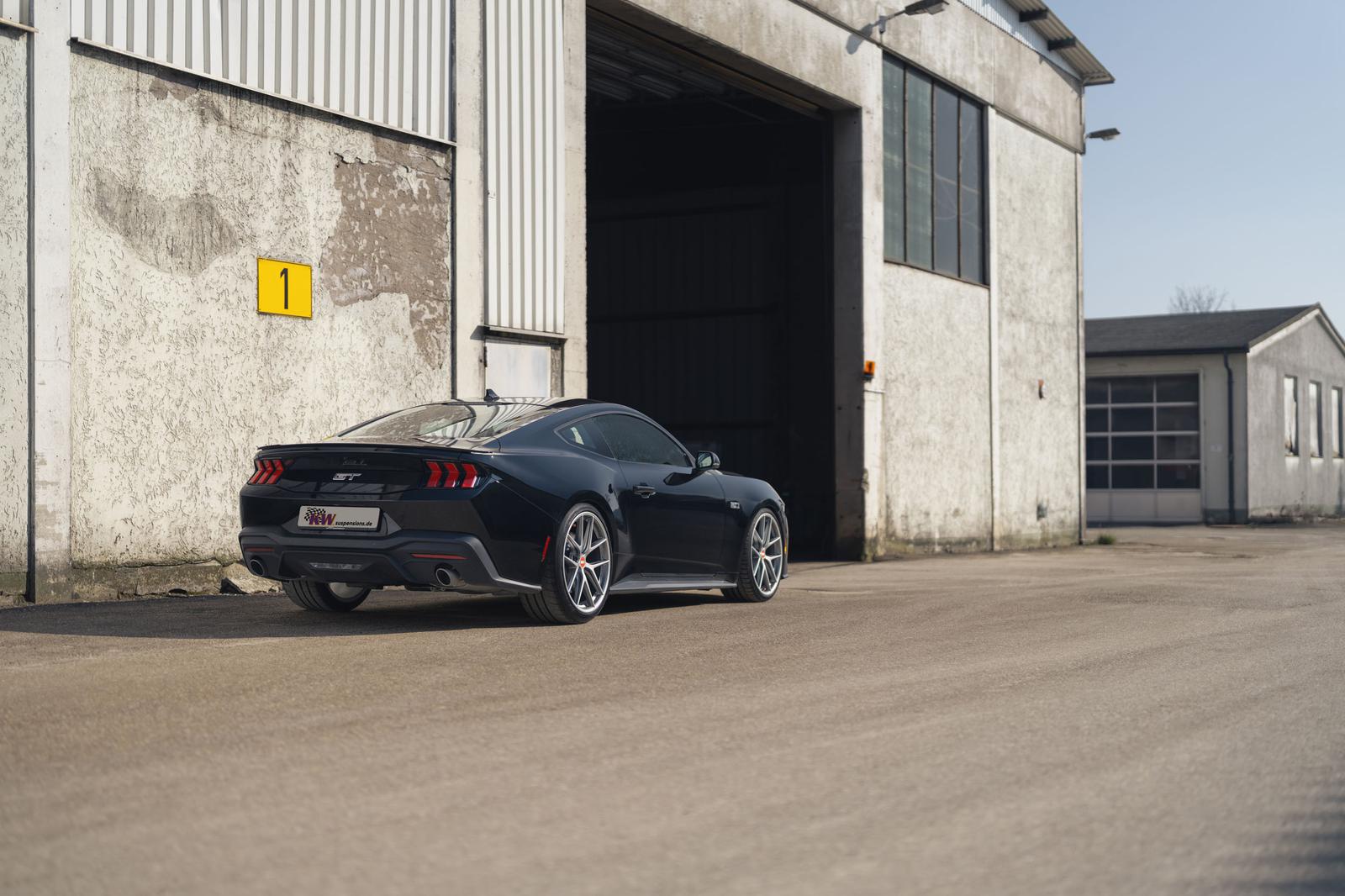 KW Coilover suspension V3 Clubsport incl. top mounts FORD USA MUSTANG Coupe 02/2014- (35230879)