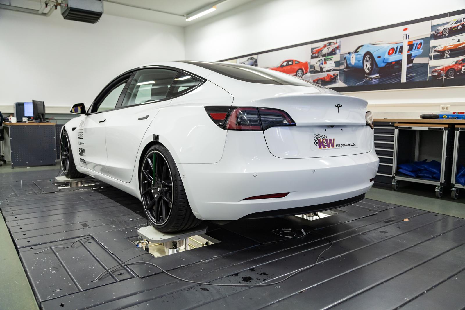 KW Coilover suspension V3 inox TESLA MODEL 3 (5YJ3) 01/2017- (35287006)