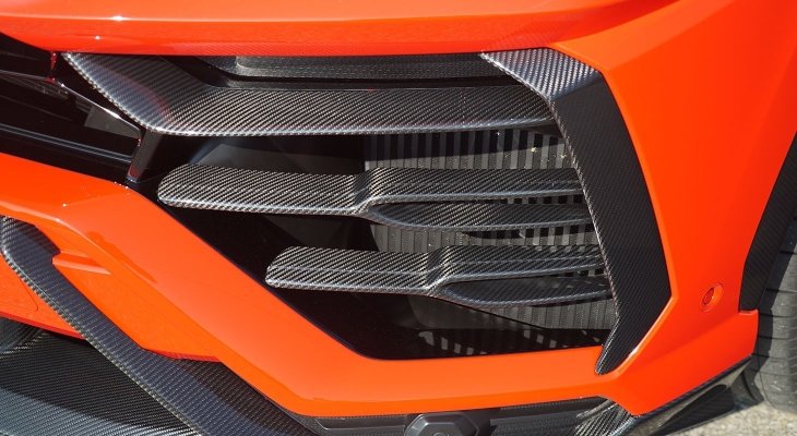 Lamborghini Urus | Cover Front Bumper (4-Part)