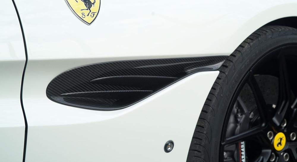 Novitec Ferrari Portofino/M | Insert For Air Outlet Front Fenders