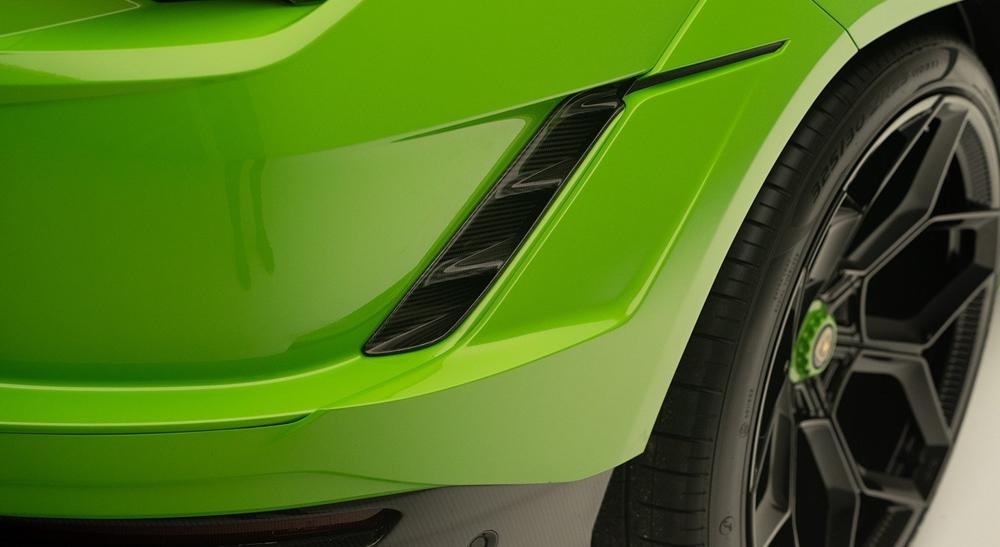 Novitec Lamborghini Urus S/Performante | Rear Bumper Side Cover