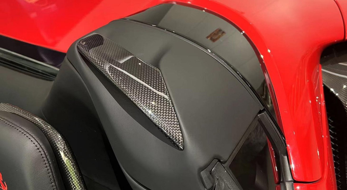 Novitec Ferrari SF90 Stradale/Spider | Cover - Visible Ferrari Carbon