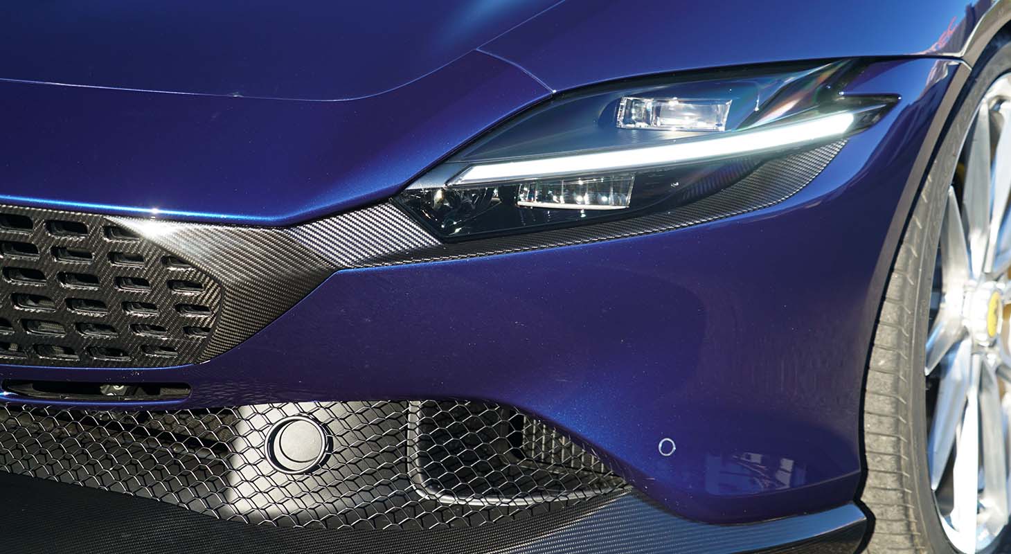 Novitec Ferrari Roma | Front Inlet - Visible Ferrari Carbon