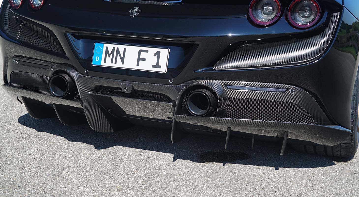 Novitec Ferrari F8 Tributo/Spider | Cover Rearview-Camera (for Cars without Rearview Camera) - Visible Ferrari Carbon