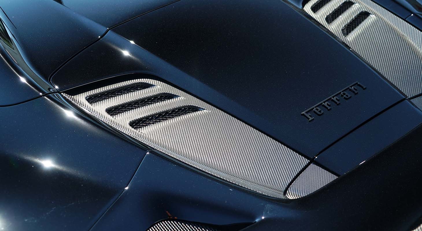 Novitec Ferrari F8 Spider | Cover Engine Air-Vent - Visible Ferrari Carbon