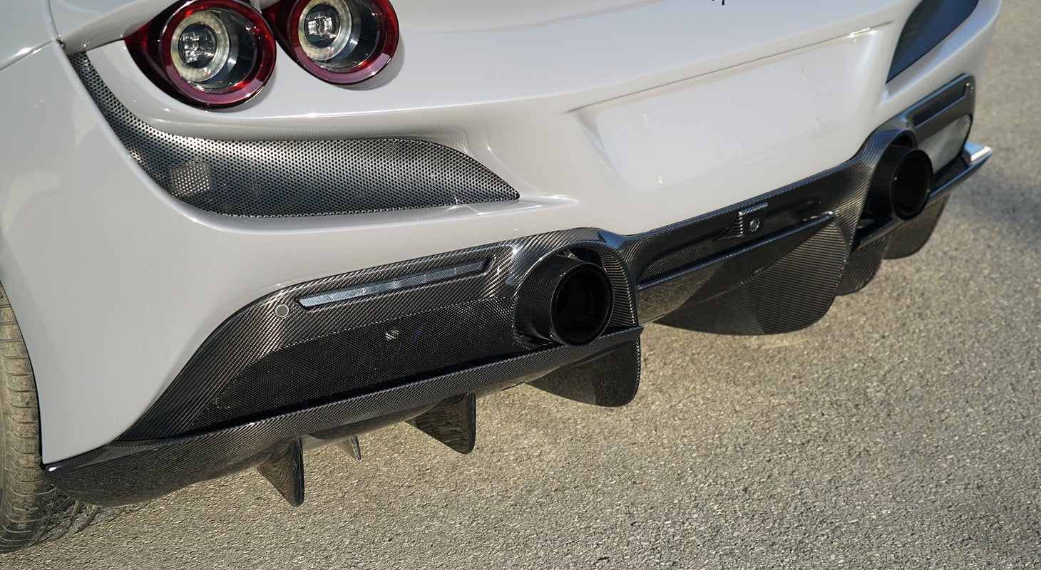 Novitec Ferrari F8 Tributo/Spider | Diffusor (for Cars without Rearview Camera) - Visible Ferrari Carbon