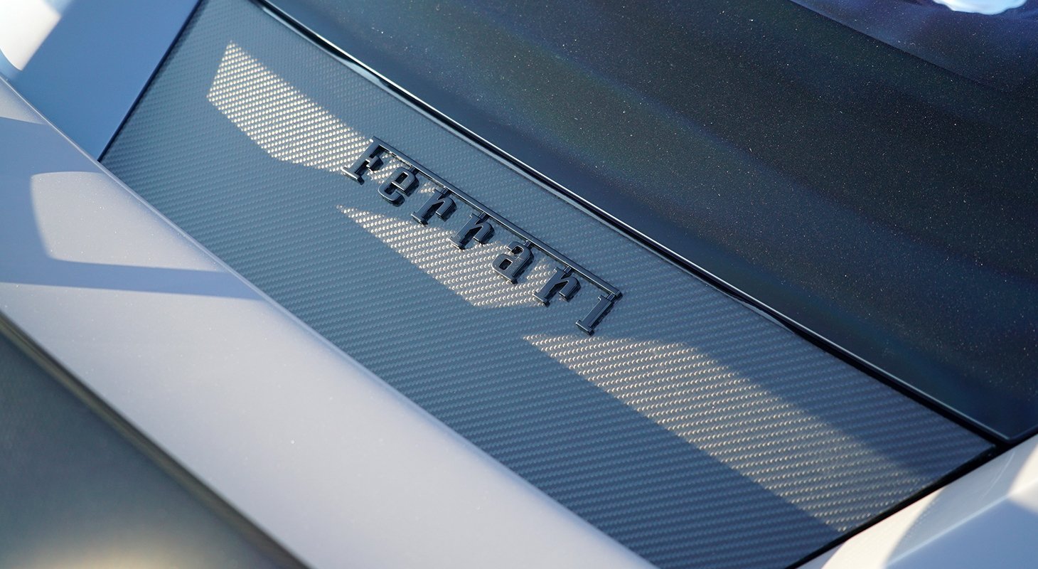 Novitec Ferrari F8 Tributo | Cover Engine Bonet - Visible Ferrari Carbon