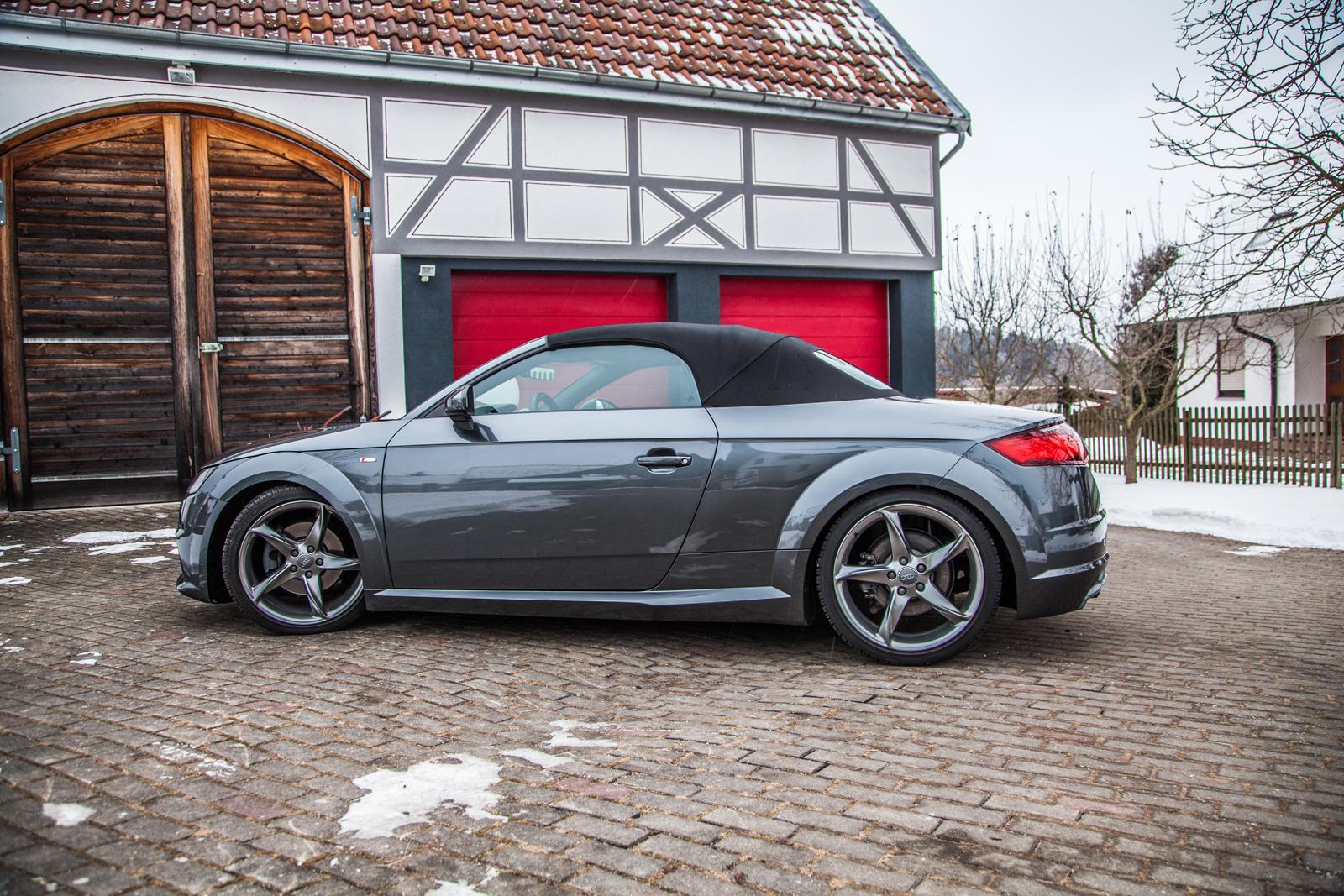 ST Coilovers ST X galvanized steel (with fixed damping) AUDI TT (FV3, FVP) 07/2014- (132100AD)