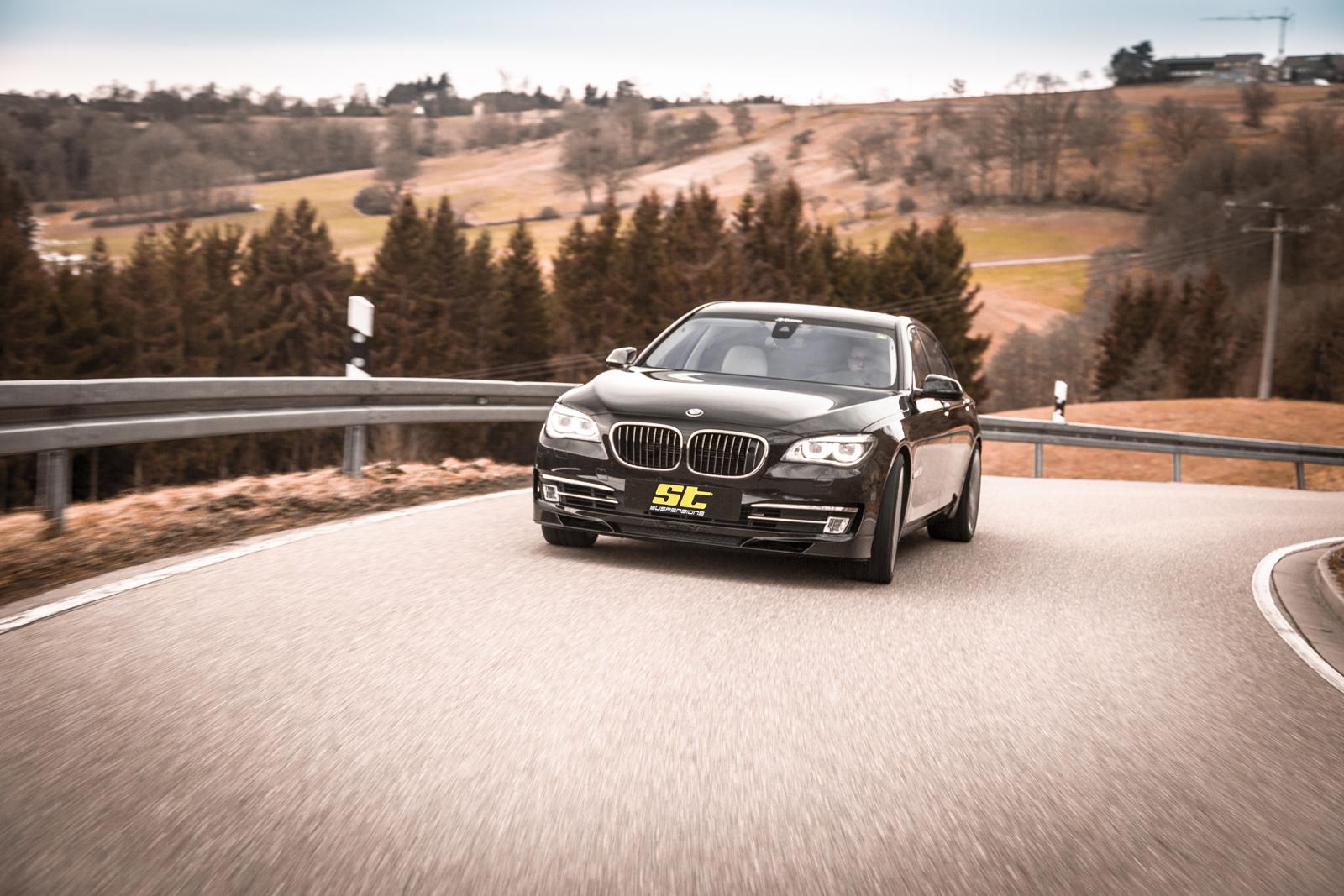 ST Coilovers ST XA galvanized steel (with damping adjustment) BMW 5 (F10) 01/2009-10/2016