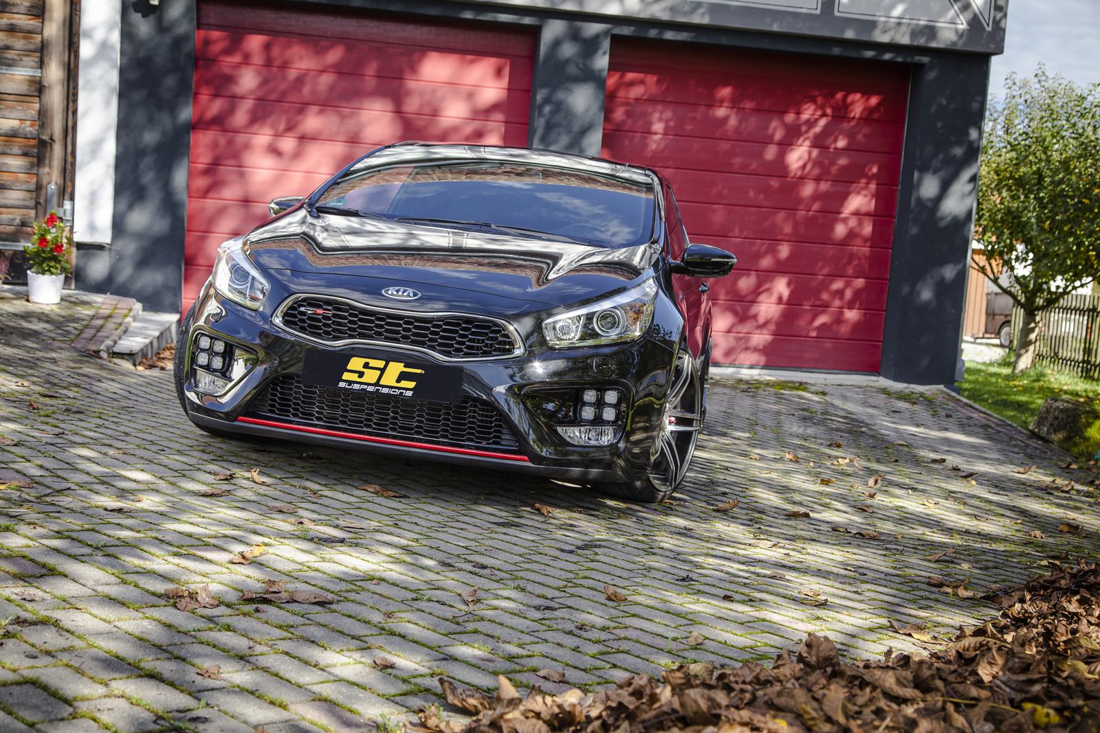 ST Coilovers ST XA galvanized steel (with damping adjustment) HYUNDAI i30 (GD) 06/2011-