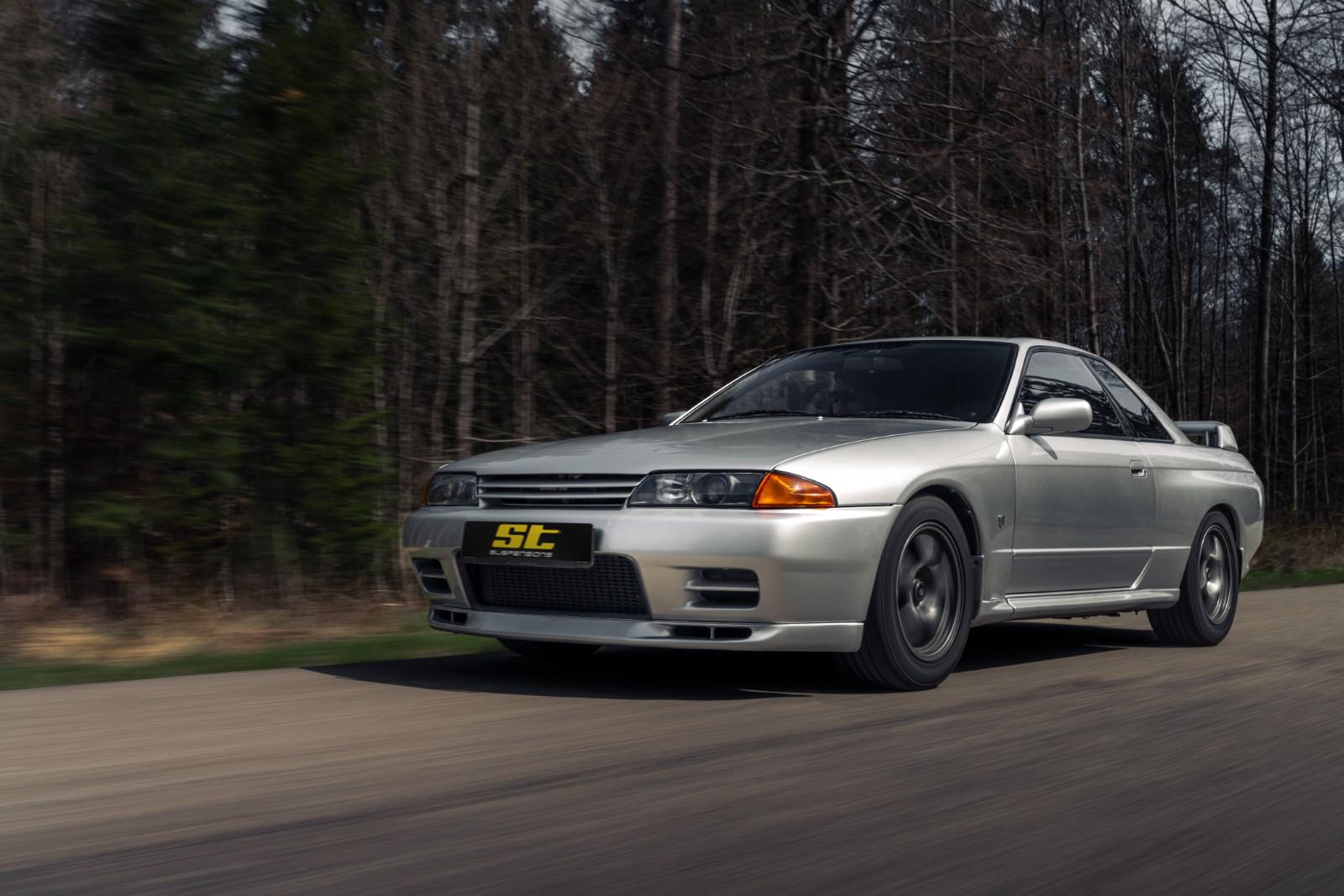 ST Coilovers ST XTA plus 3 galvanized steel (adjustable damping with top mounts) NISSAN SKYLINE Coupe (R32) 03/1989-01/1995