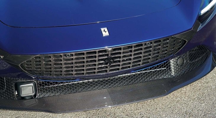 Ferrari Roma | Front Grill for cars with Camera (Visible Carbon - Ferrari)